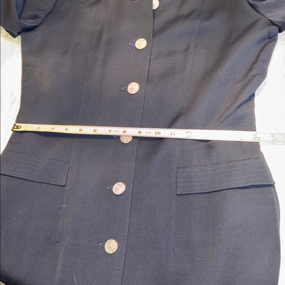 LOUIS FERAUD dress, women 8 VTG EUC Navy Gold Buttons, pocket flaps, lamb's wool - Picture 15 of 17